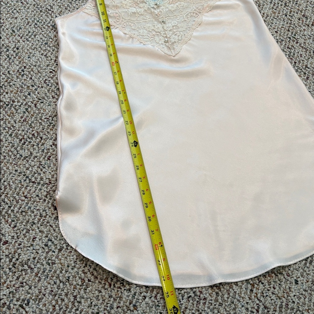 Gilligan & O'Malley Satin Lace-Trim Nightgown in Light Peach. 80’s - Picture 8 of 10